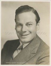 NORMAN FOSTER   1940s PHOTO