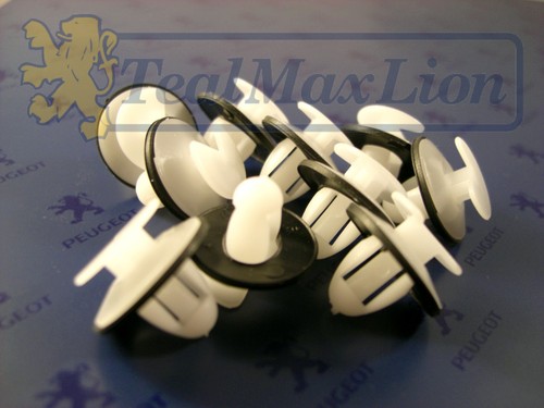 Agrafes plastiques panneau - agrafes,