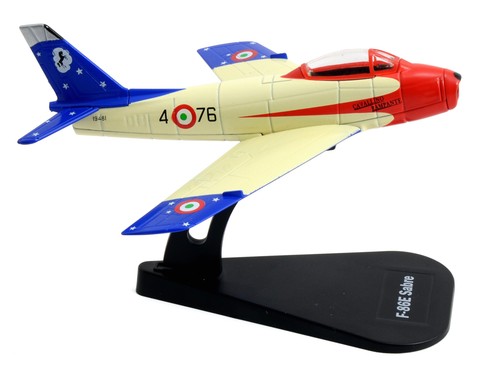 100 italeri f86e sabre - 1:100,