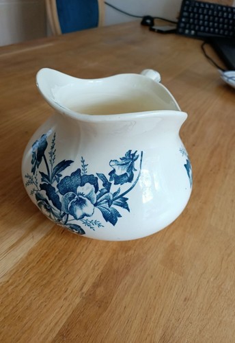 Broc toilette ancien - de,