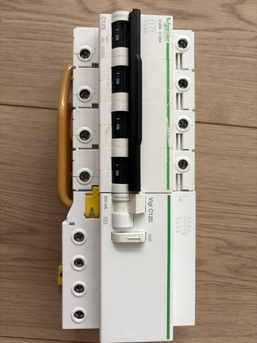 C120n disjoncteur 4p 120 - -,