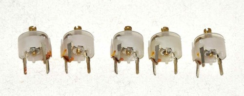 Condensateur ajustable - /, /