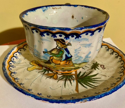 Tasse sous ancienne - tasse,