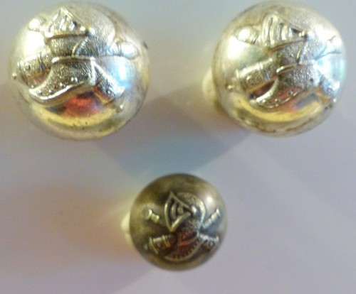 Lot boutons militaires - 3,