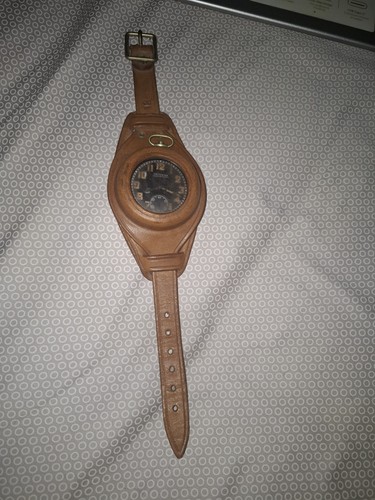 Rare montre officier poilu - rare,