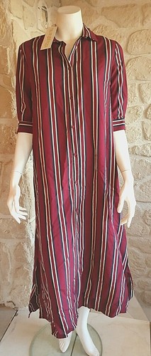 Robe boutons bordeaux - à,