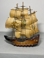 Voilier décoratif vintage en