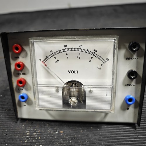 Voltmètre analogique vintage - voltmètre,