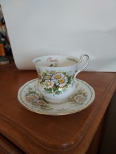 Tasse A Thé En Porcelaine Anglaise Queen's October Marguerites