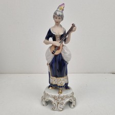 Porcelaine, ROYAL Dux, Céramique, Musicienne, Bohême,  Dorure, Statuette. 