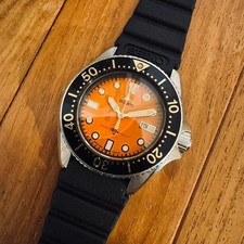 Montre de plongée rétro