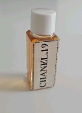 CHANEL Rare Miniature Ancien