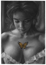 femme nue au papillon