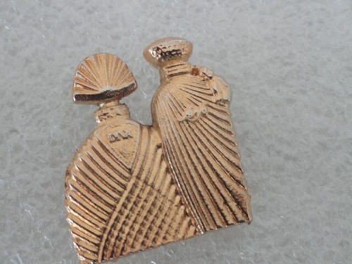 Pin parfum diva - s,