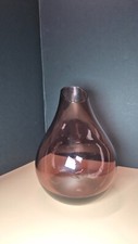 Vase en verre d'améthyste