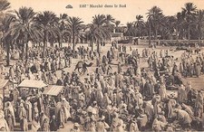 CPA ALGERIE MARCHE DANS LE SUD