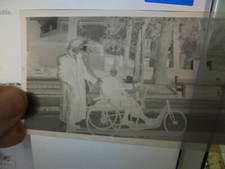 Ancien Négatif Photo Tricycle Invalide Guerre Handicapé  : Monet Goyon Mâcon ???