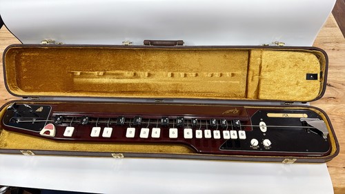Peacock harp ran - bass, electric