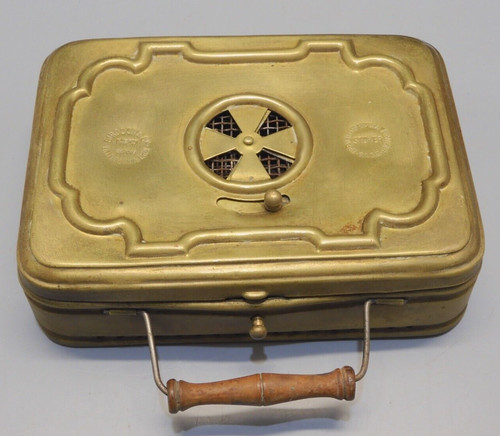 Ancienne chaufferette laiton - -,