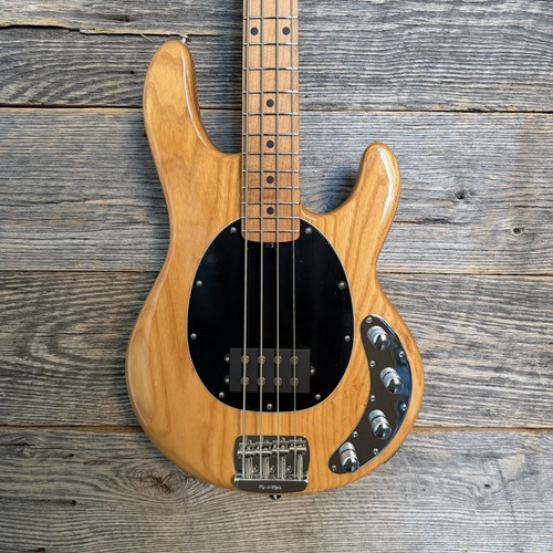 Ernie ball music man - music, stingray