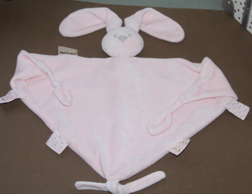 Doudou plat lapin - , nattou