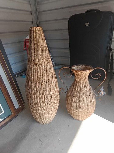 Baskets with handles - with,