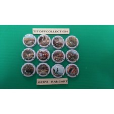 la série de 12 capsules de