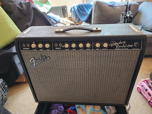 90s fender custom vibrolux - fender,