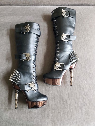Size demonia muerto - size,