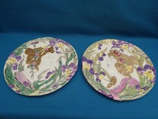 2 GRANDS PLATS DÉCORATIFS EN