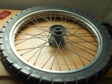 roue avant  HONDA 125 XR L JD19A rayons oxydés à restaurer