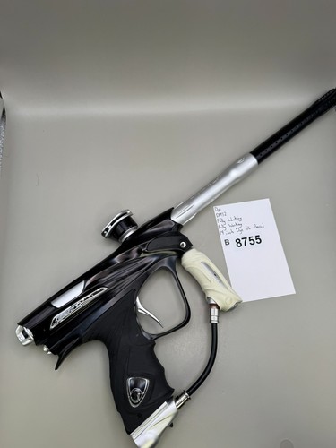 Dye dm12 paintball marker - -,