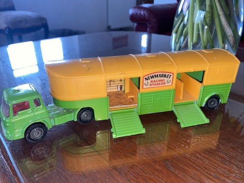 Camion articulated horse box - camion,