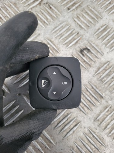 Bouton réglage multimédia - ,