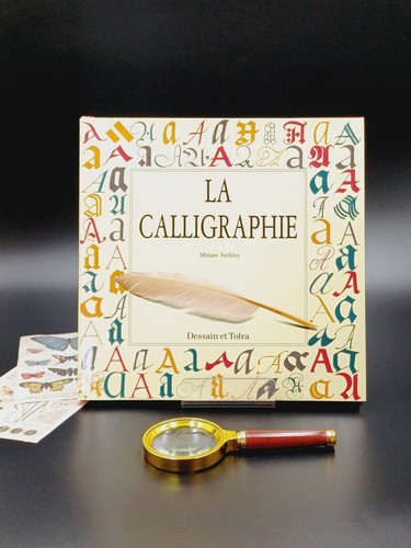 Livre sur calligraphie par - la,