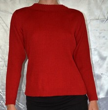 pull rouge taille S - très