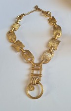 Magnifique Collier En Métal