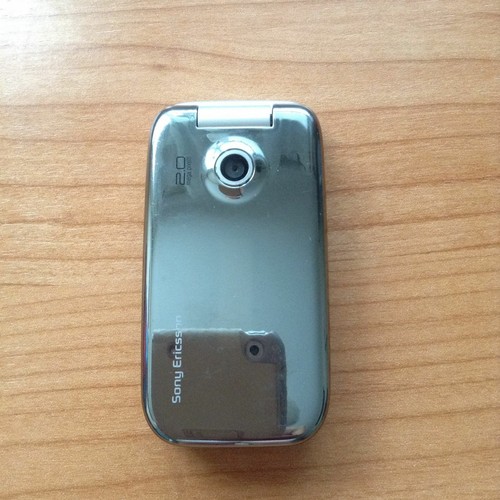 Sony ericsson z750i - sony,