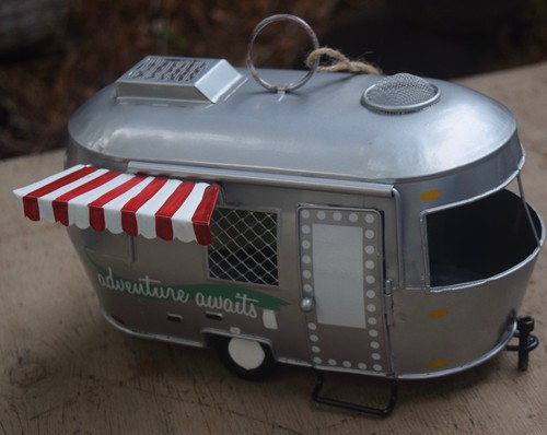 Vintage metal airstream - airstream, style