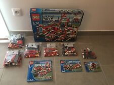 Lego caserne pompiers 7945 modèle 2007