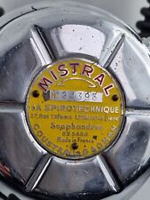 Ancien détendeur de plongée  COUSTEAU GAGNAN / MISTRAL / SPIROTECHNIQUE