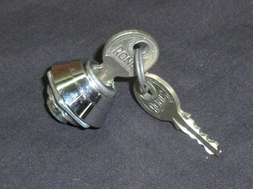 Serrure trappe pompe a - serrure,