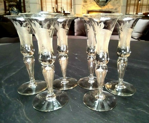 Verres tulipes anciens - 6, en