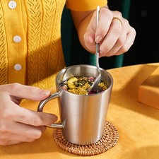 Mug à café en acier