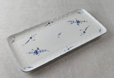 Ancien plat à cake, Vieux