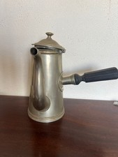 Chocolatière en étain , Gombault