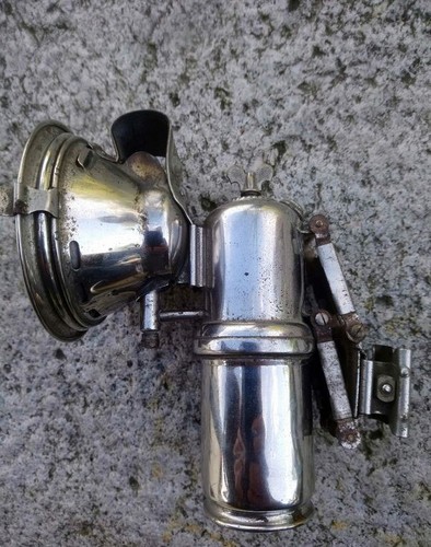 Lampe carbure ancienne herm - à,
