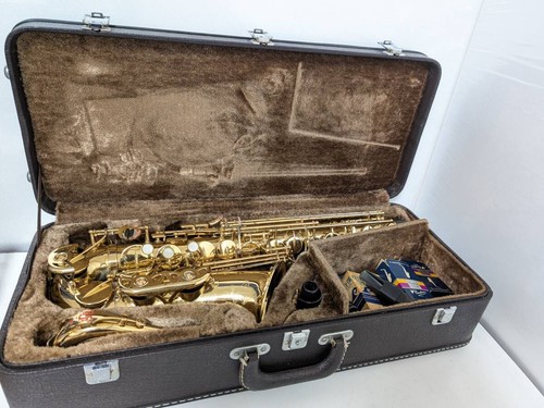 With case 07156 yanagisawa - 07156,