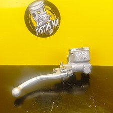 MAITRE CYLINDRE DE FREIN AVANT