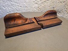 Rabot Ancien Sculpté Forme Libre 